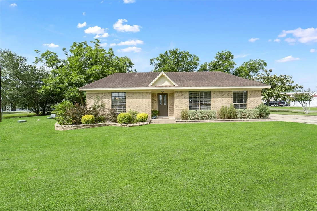 Photo of 18120 County Road 127