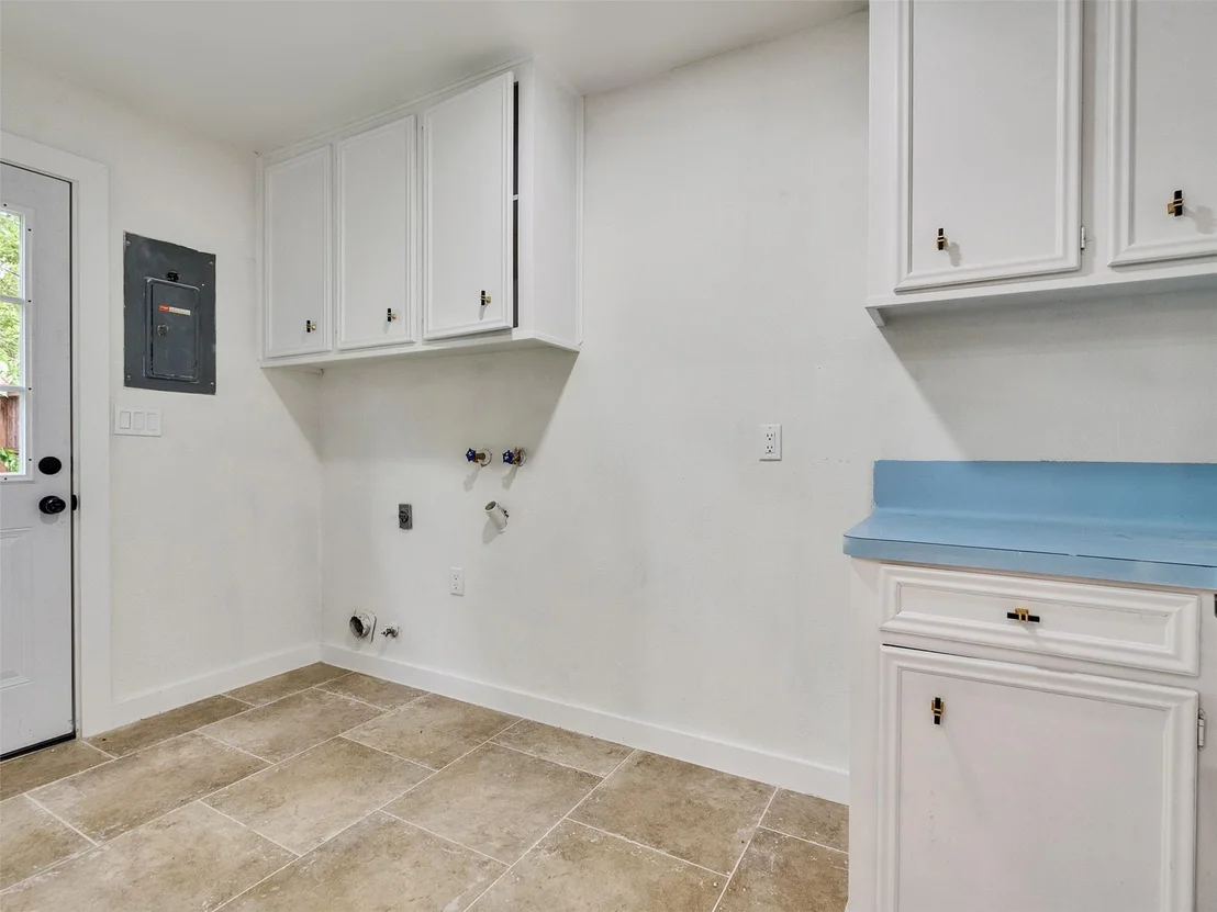 Photo of 8322 Oak Moss Drive
