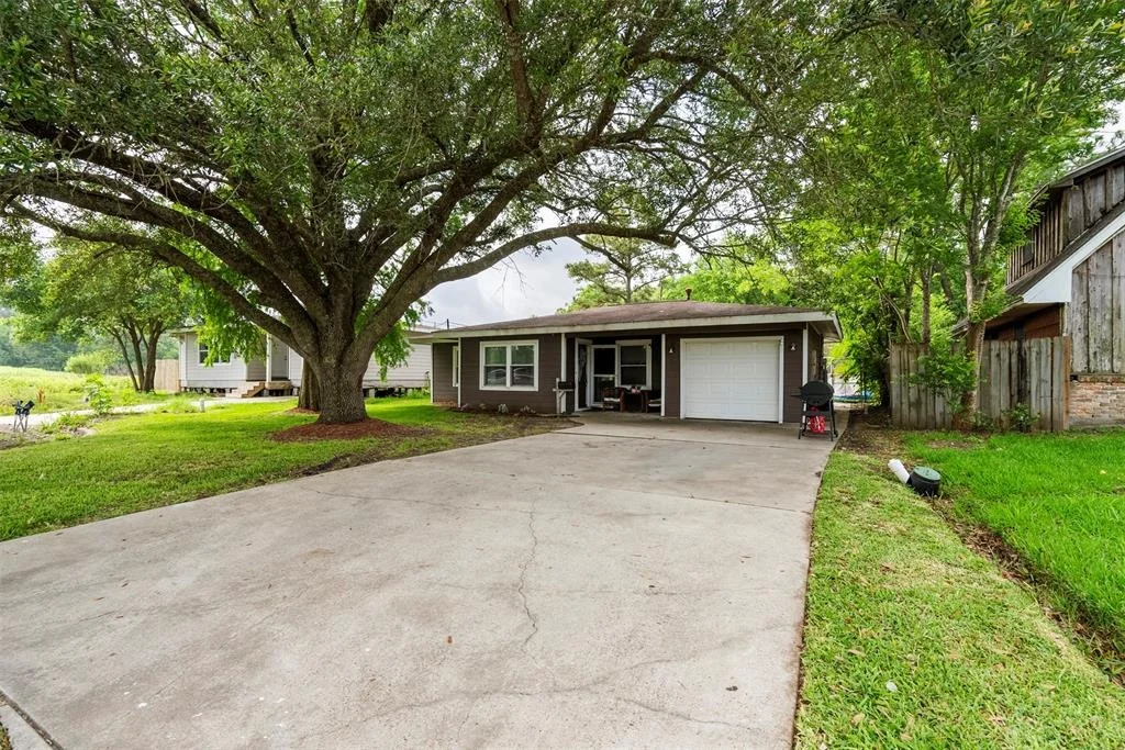 Photo of 915 Temple Drive