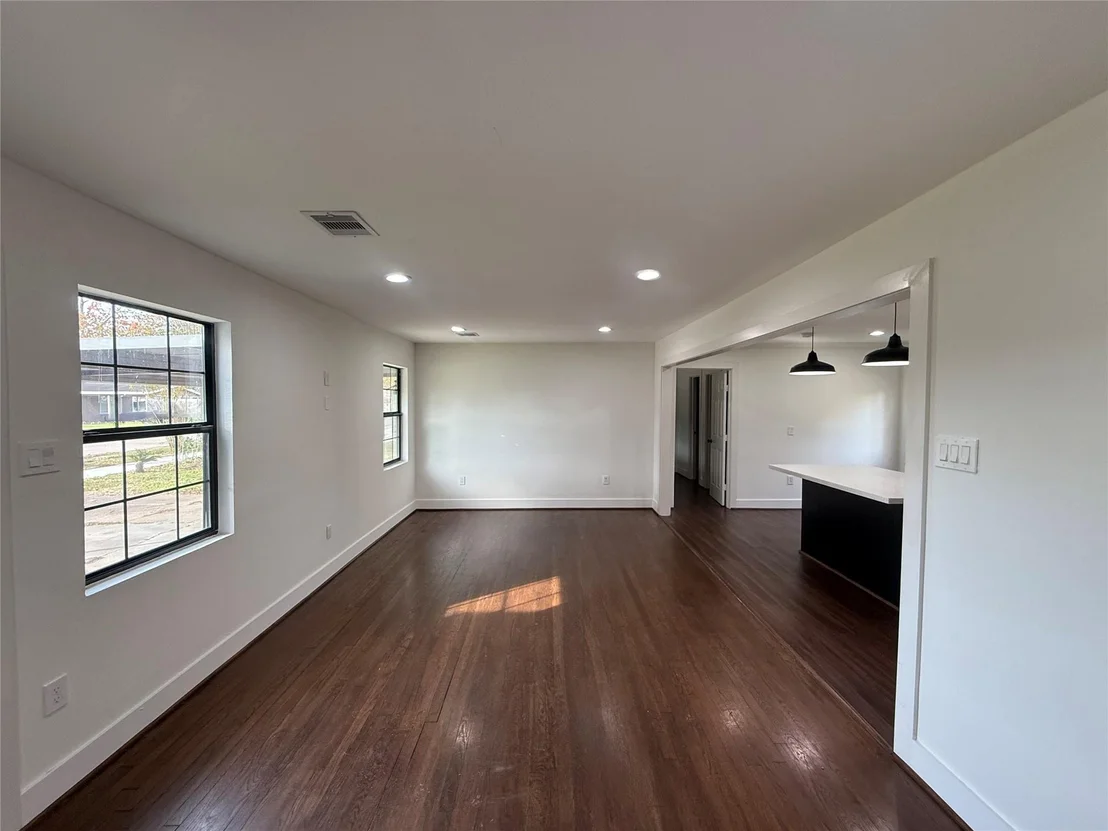 Photo of 241 Norview Drive