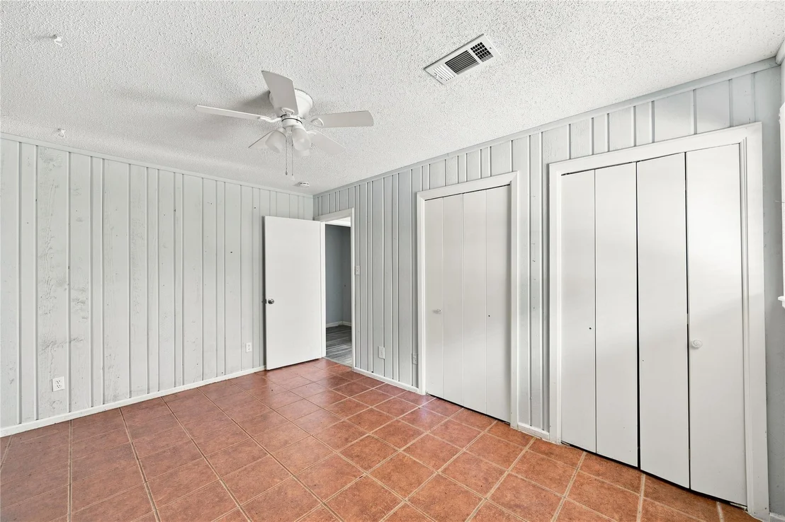 Photo of 761 N Forest Cove Loop