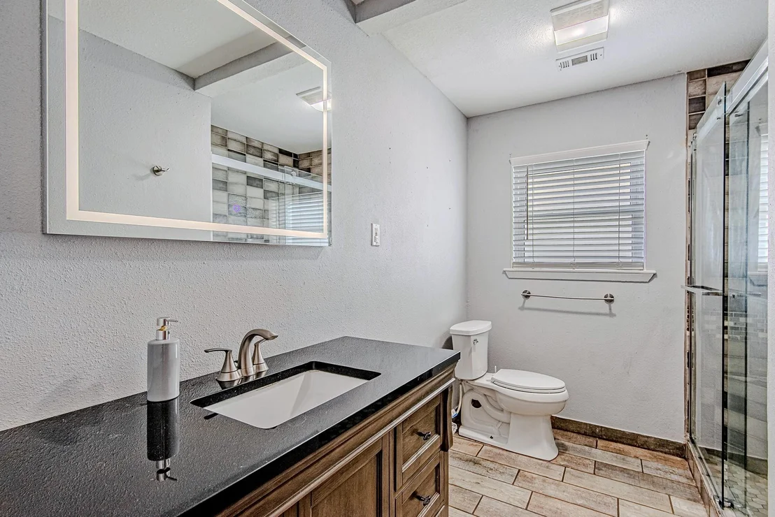 Photo of 2710 Burke Road