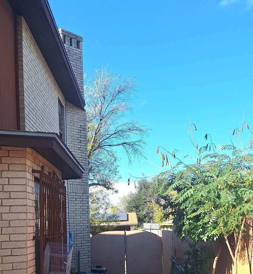 Photo of 1502 Hemlock Drive