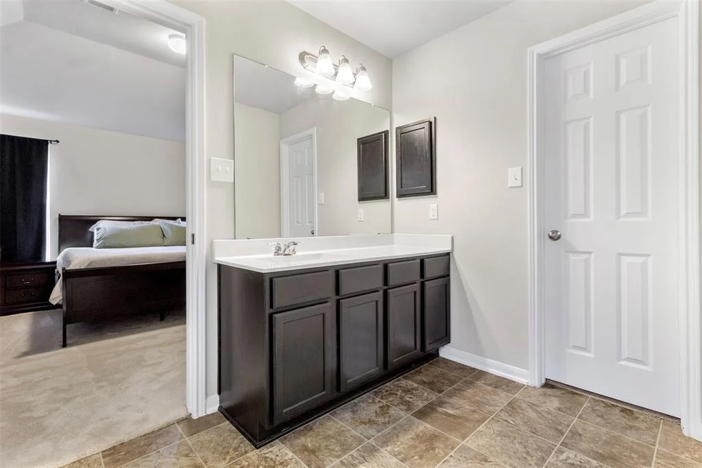 Photo of 2906 Silverhorn Lane
