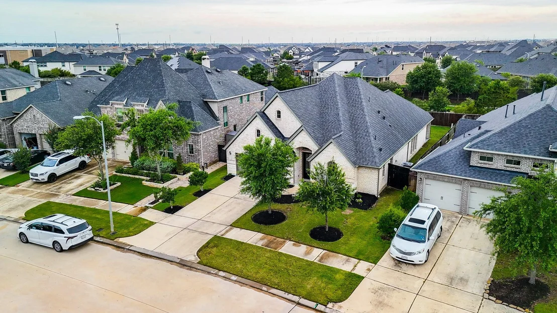 Photo of 3806 Lake Falls Drive