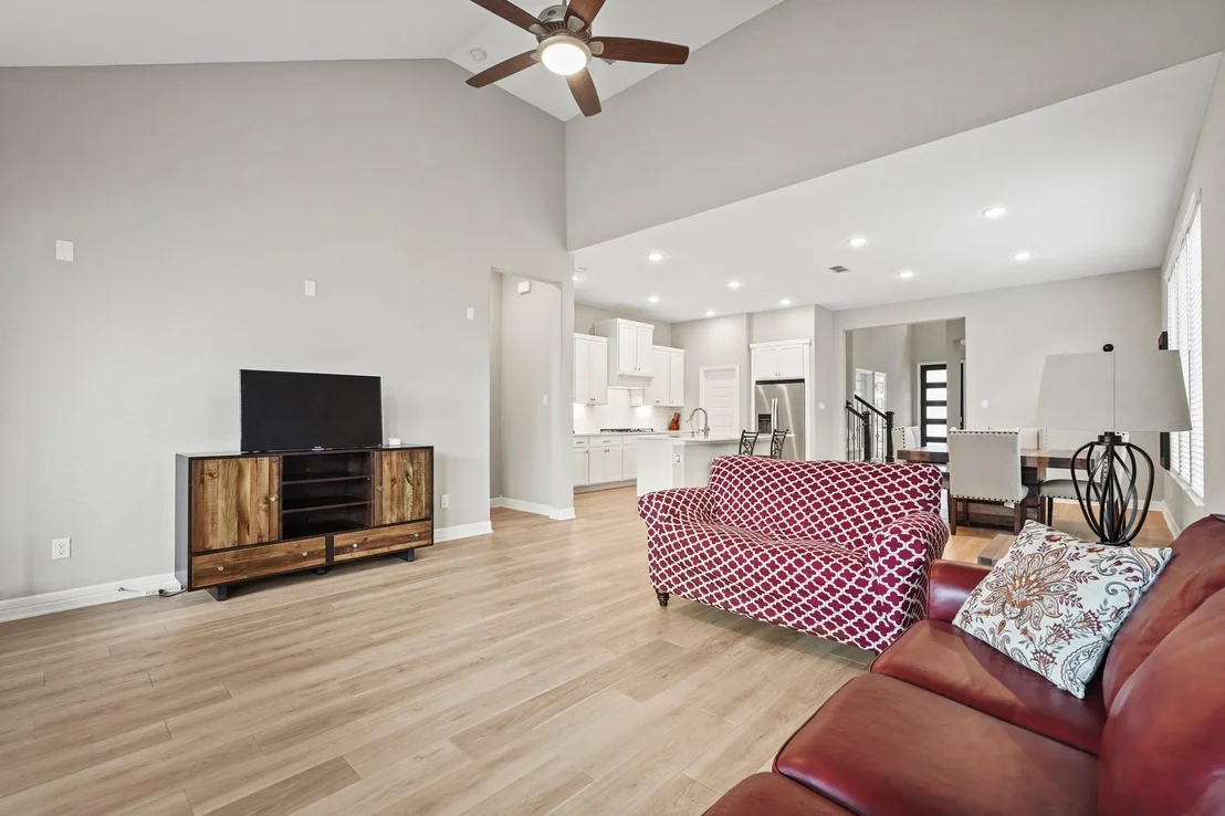 Photo of 29006 Laurel Grove Lane