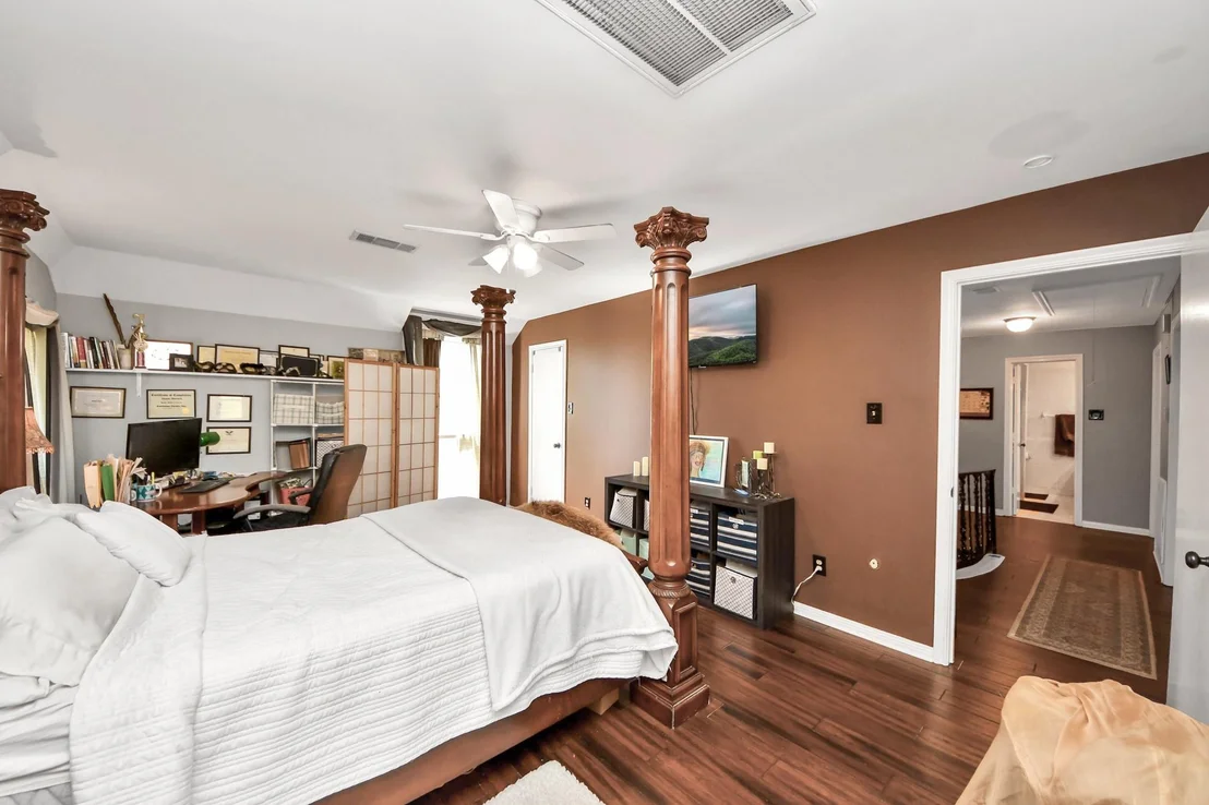 Photo of 18010 Bambriar Drive