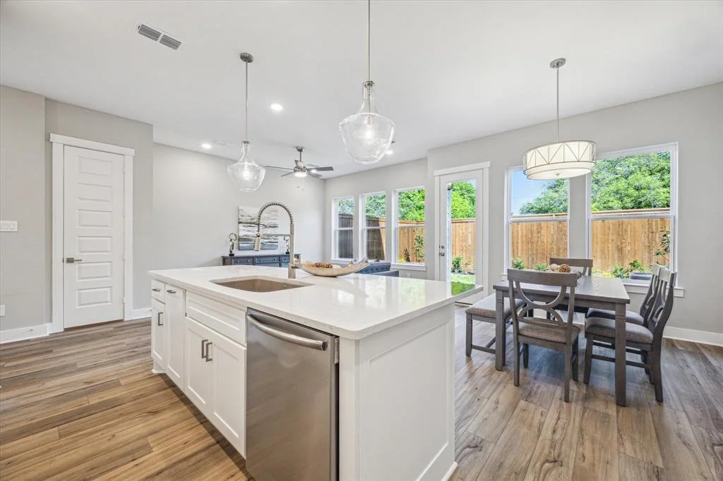 Photo of 16036 Mason Run Drive