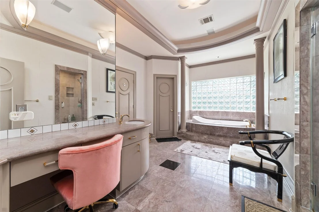 Photo of 2814 Cedar Woods Place