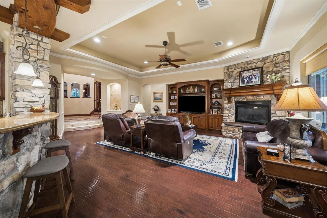 Photo of 53 New Oak Trail