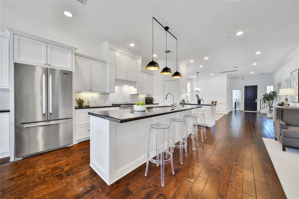 Photo of 8322 Merlin Drive