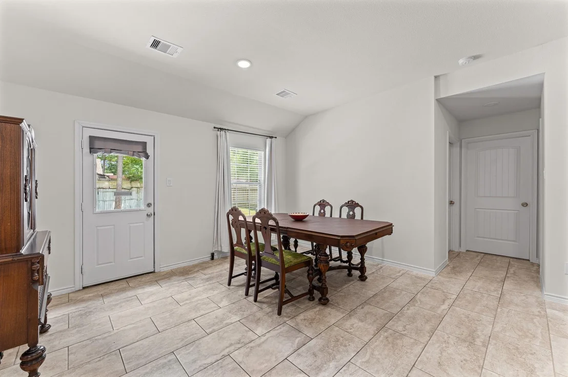 Photo of 10920 Fairview Drive