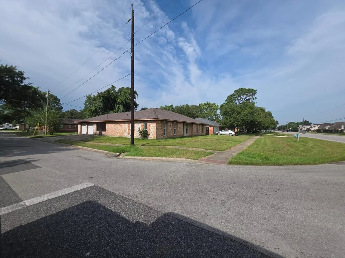 Photo of 2218 Hamman Road