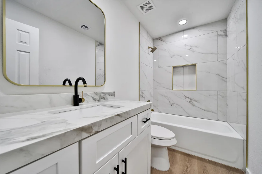 Photo of 70 Breezy Point Place