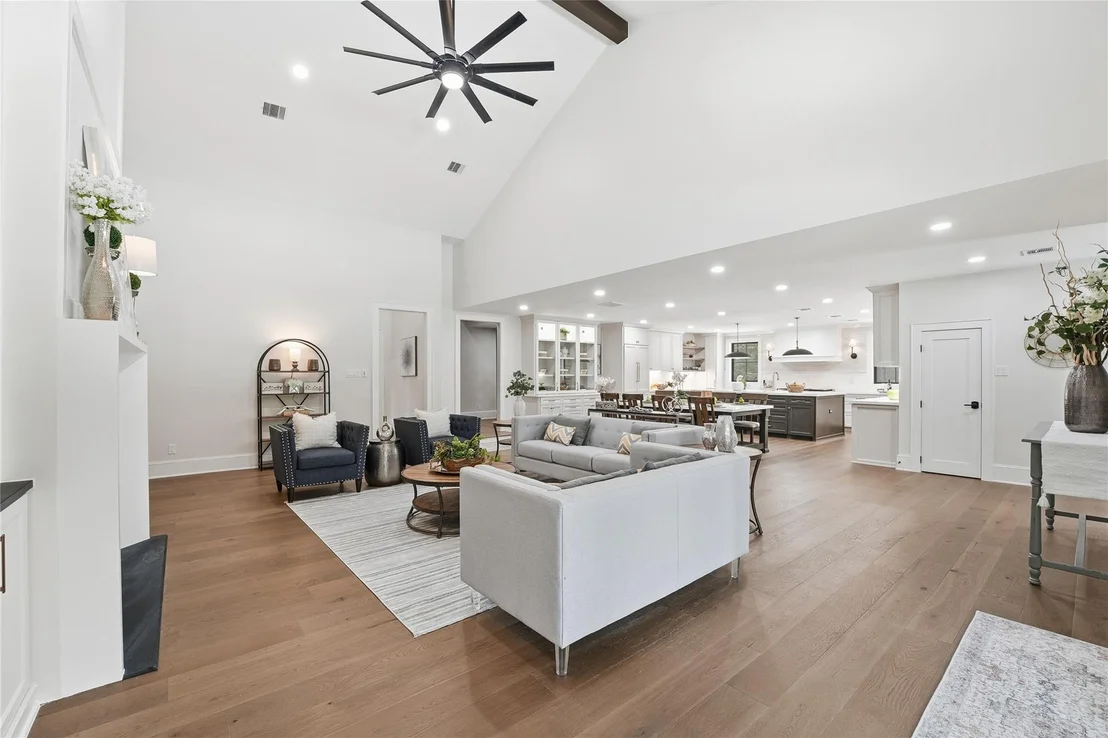 Photo of 4907 Pine Garden Drive E