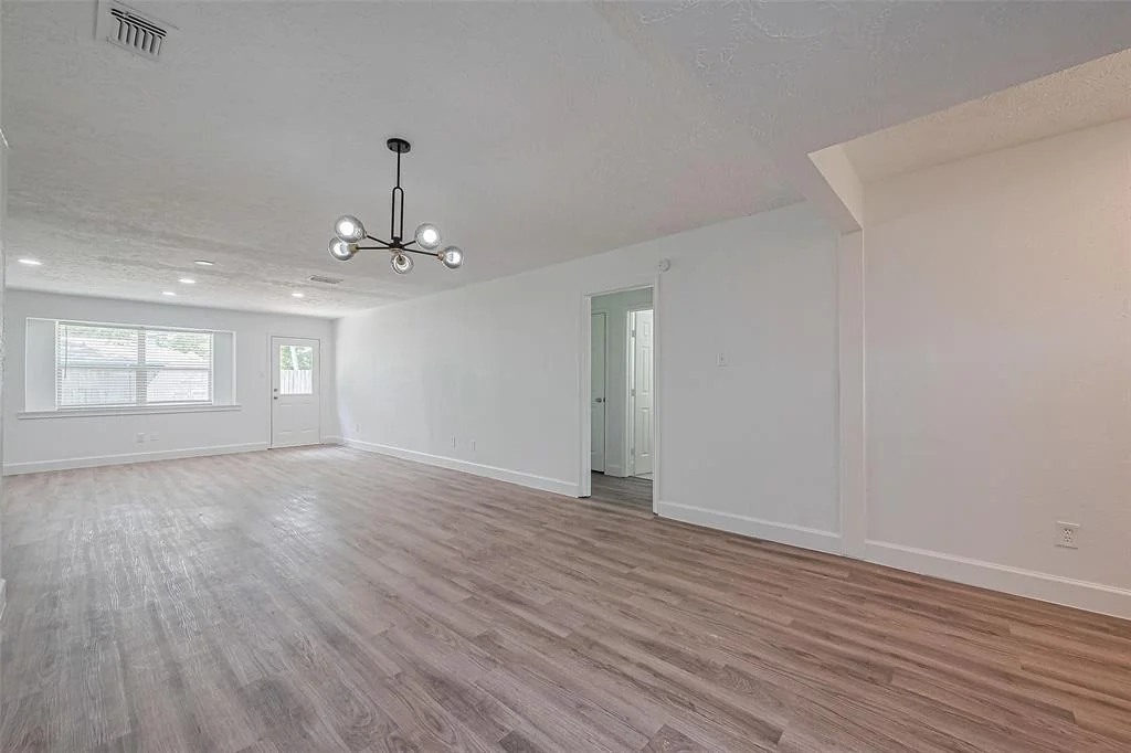 Photo of 7011 Maple Fox Drive