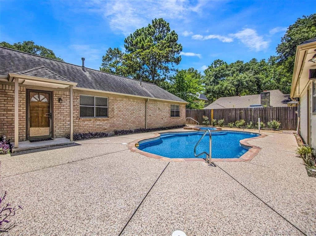 Photo of 6502 Trailway Lane