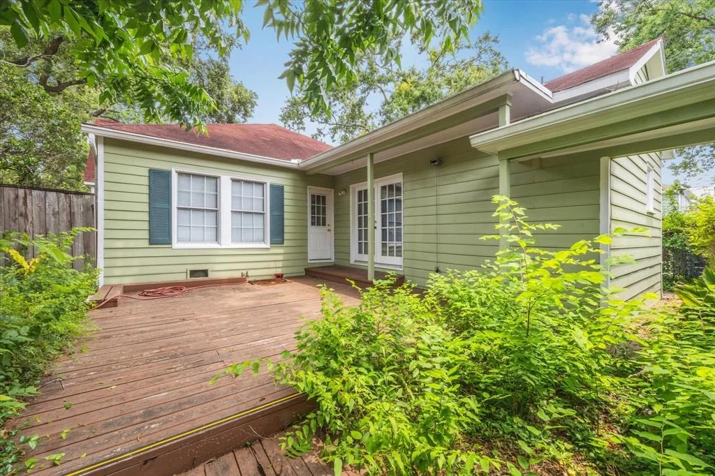 Photo of 2739 Centenary Street
