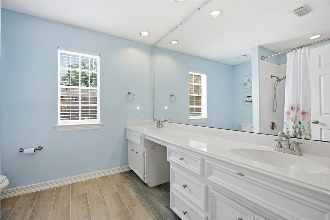Photo of 4010 Raven River Drive
