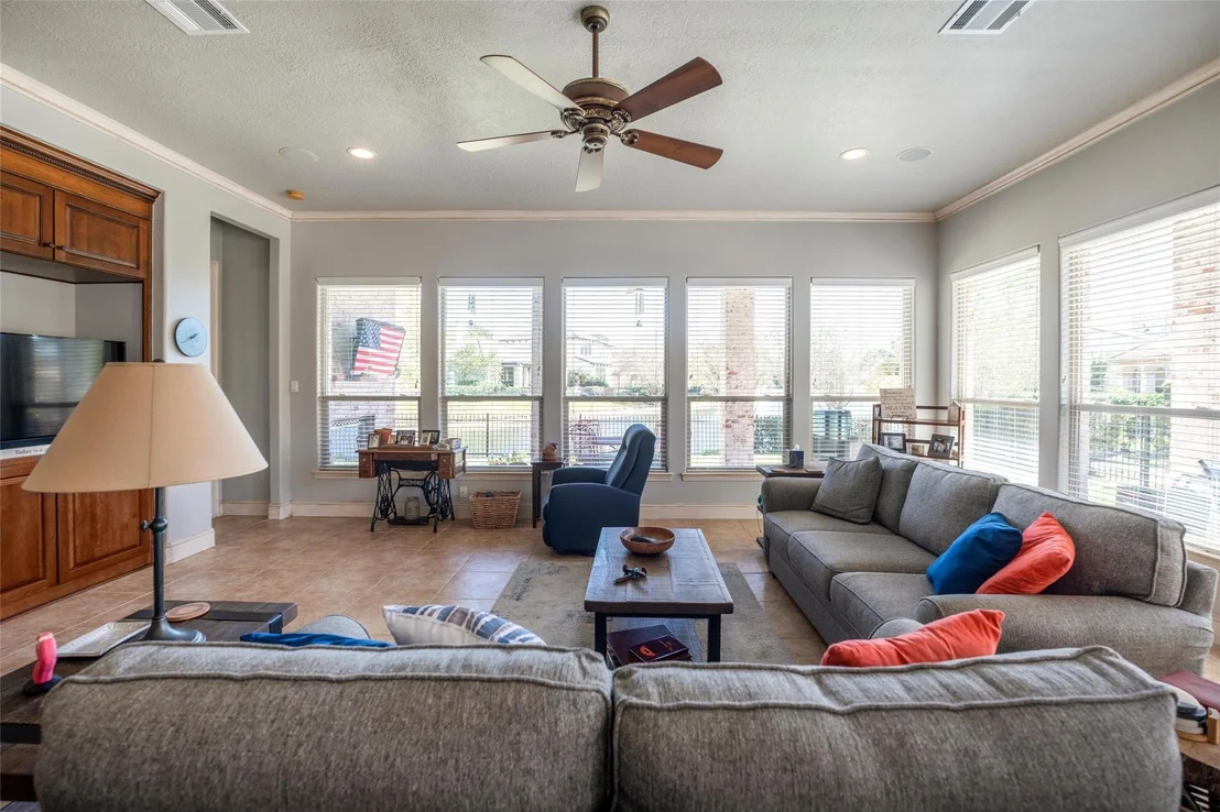 Photo of 115 Lake Sterling Gate Drive