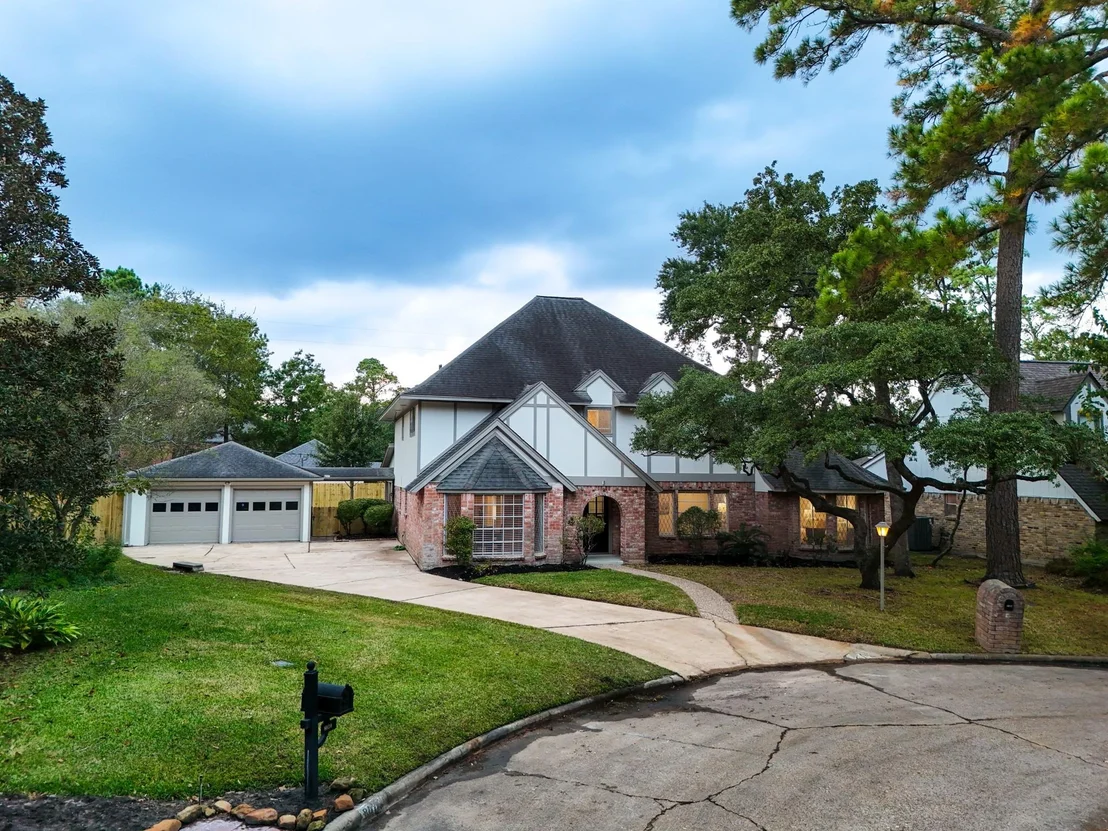 Photo of 8006 Vickridge Lane