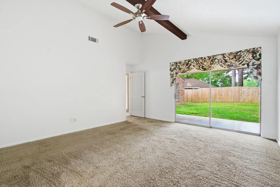 Photo of 74 Oak Grove Lane