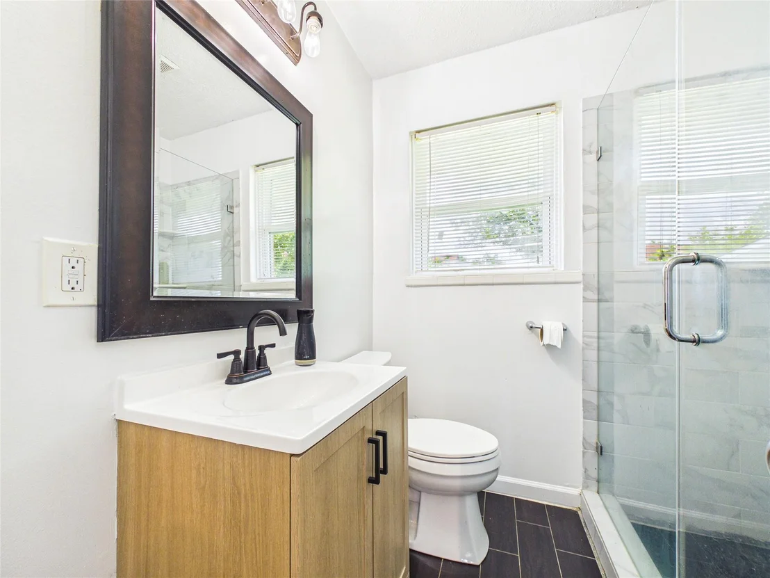 Photo of 2127 Nell Street