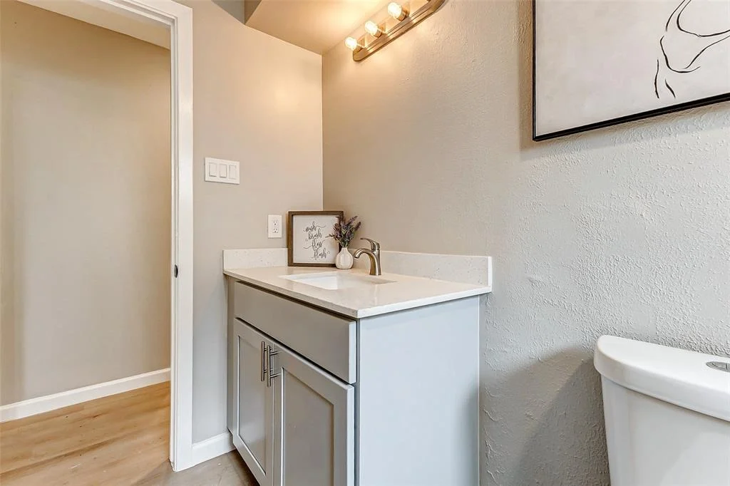 Photo of 6018 Benning Drive