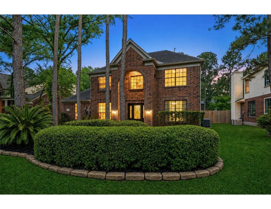 Photo of 84 E Stony End Place
