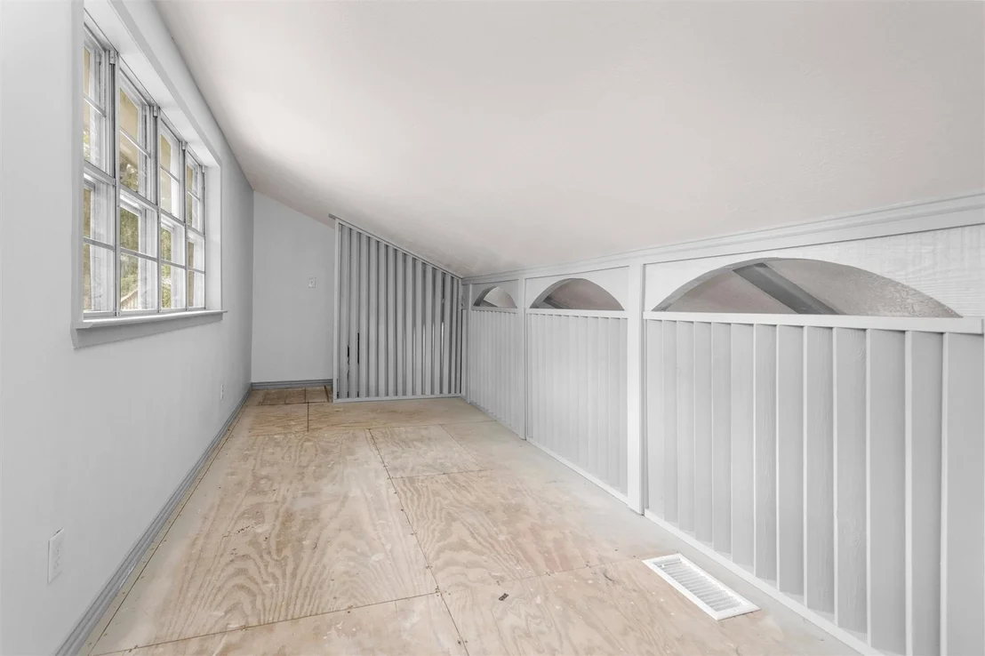 Photo of 5693 Cessna Drive
