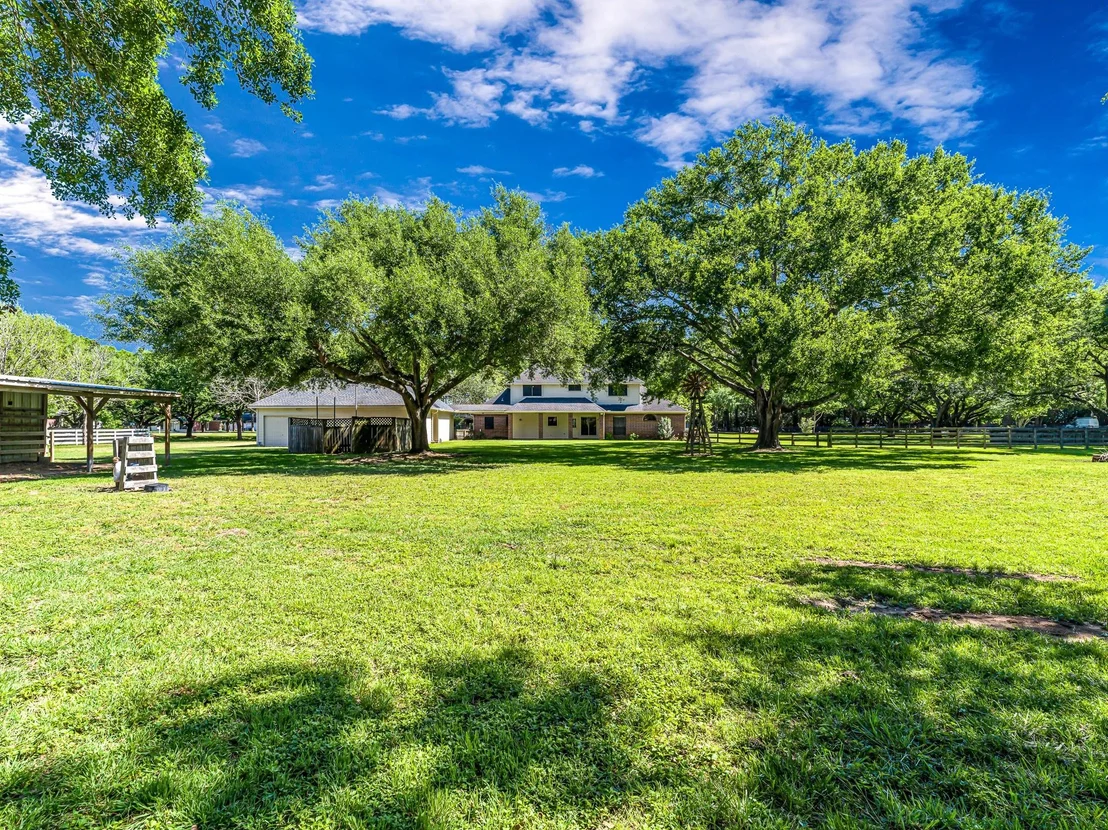 Photo of 3102 Willow Creek Lane