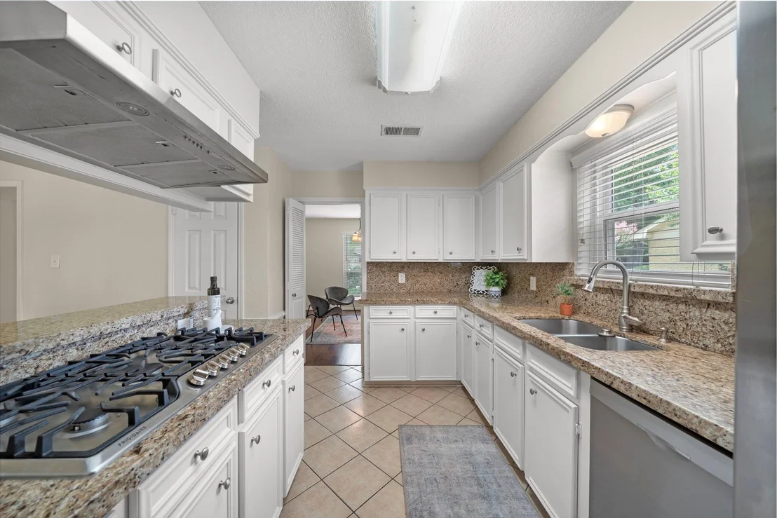 Photo of 2830 Bernadette Lane