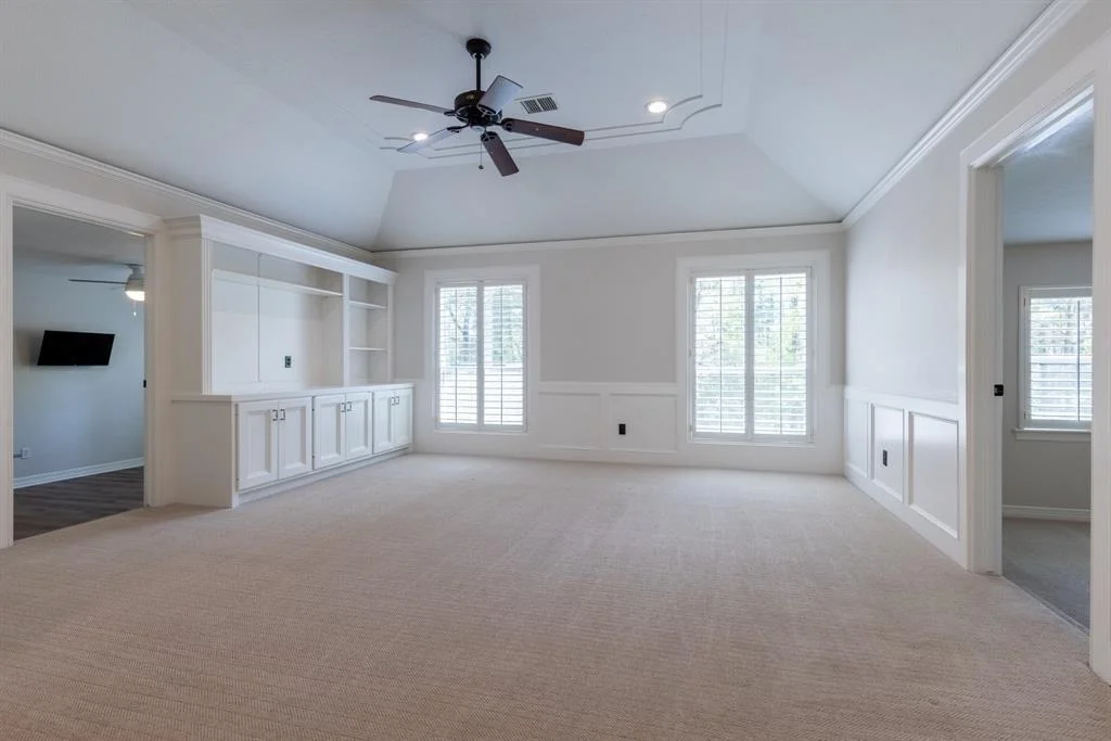 Photo of 38 E Shadowpoint Circle
