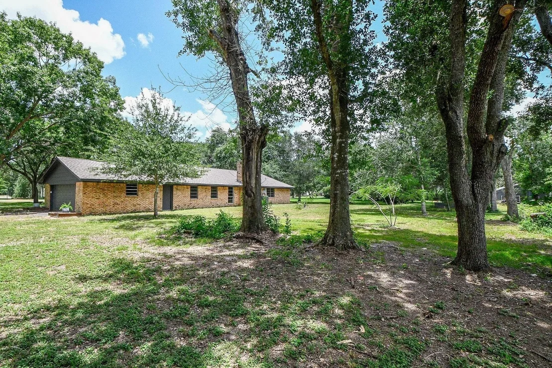 Photo of 279 Lakeview 3 Road