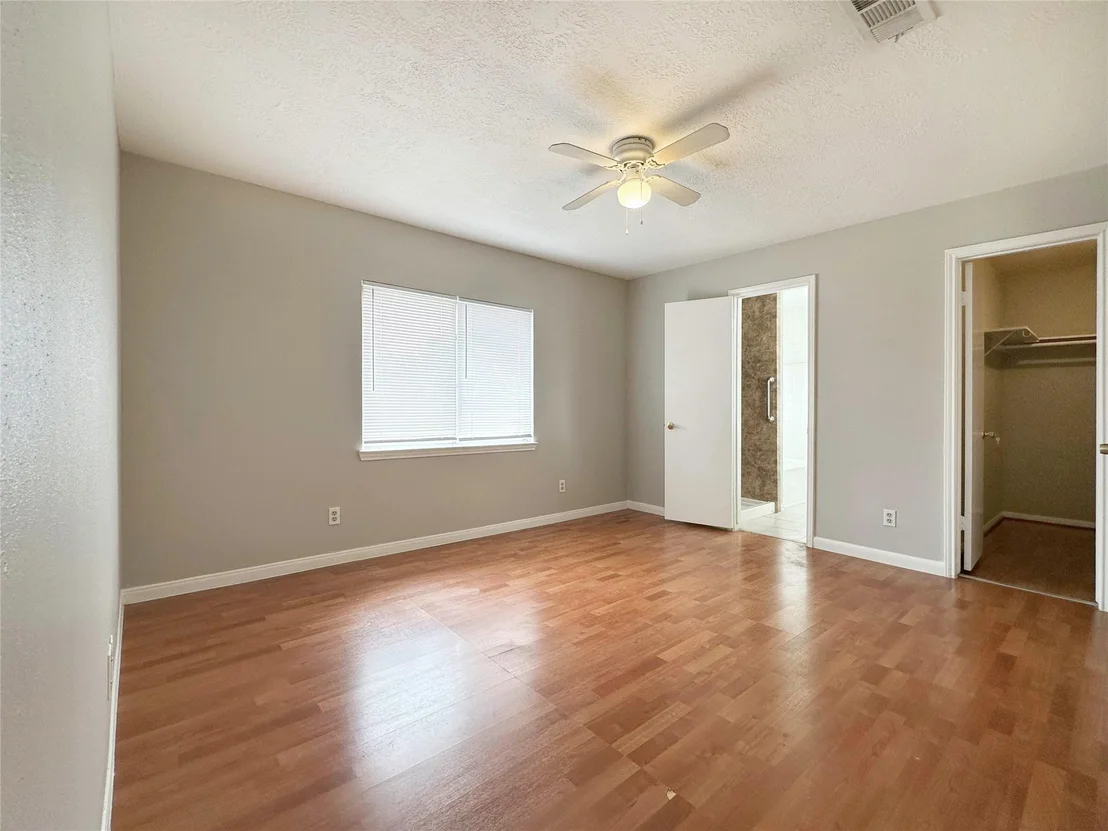 Photo of 7843 Yellow Pine Drive