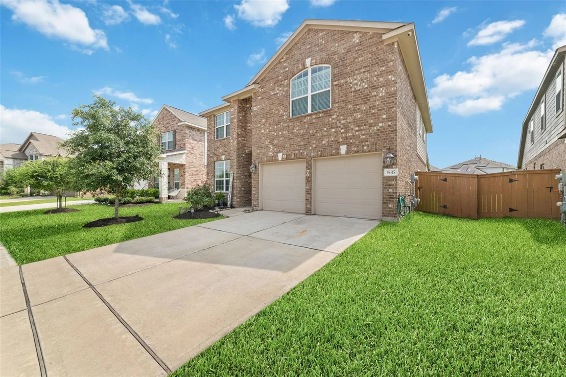 Photo of 15315 Kinord Run Drive