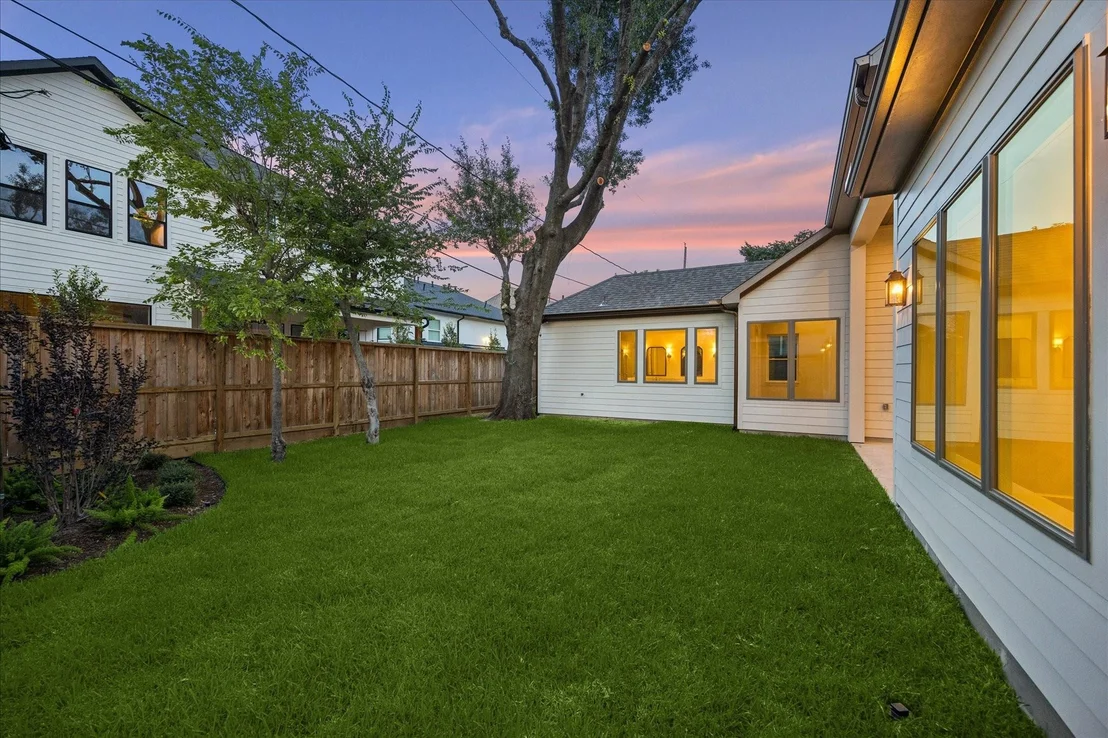 Photo of 1018 Rosepoint Street