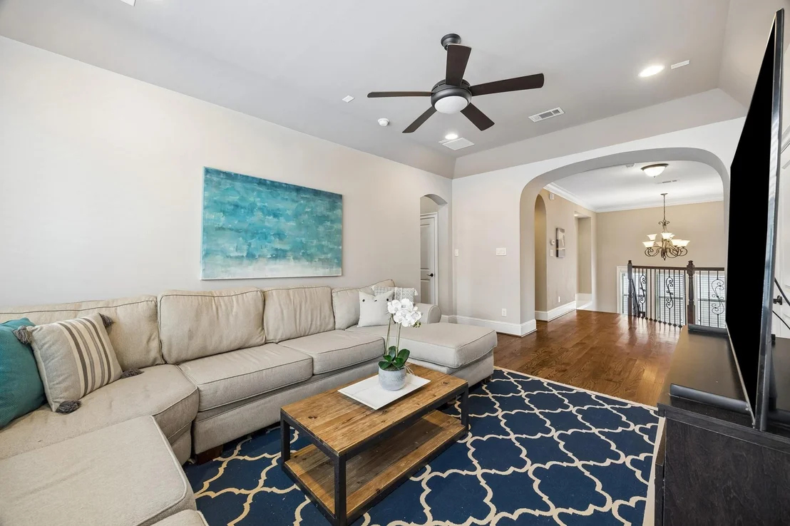 Photo of 1360 Chippendale Road