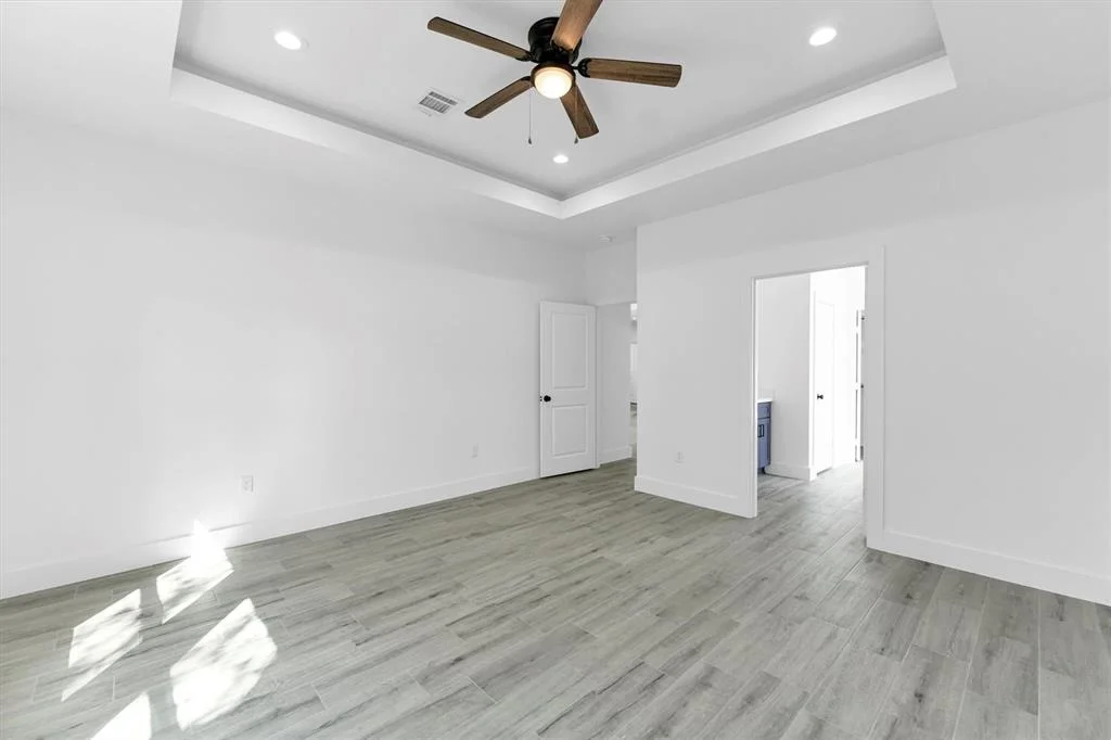 Photo of 1005 Lake View Drive