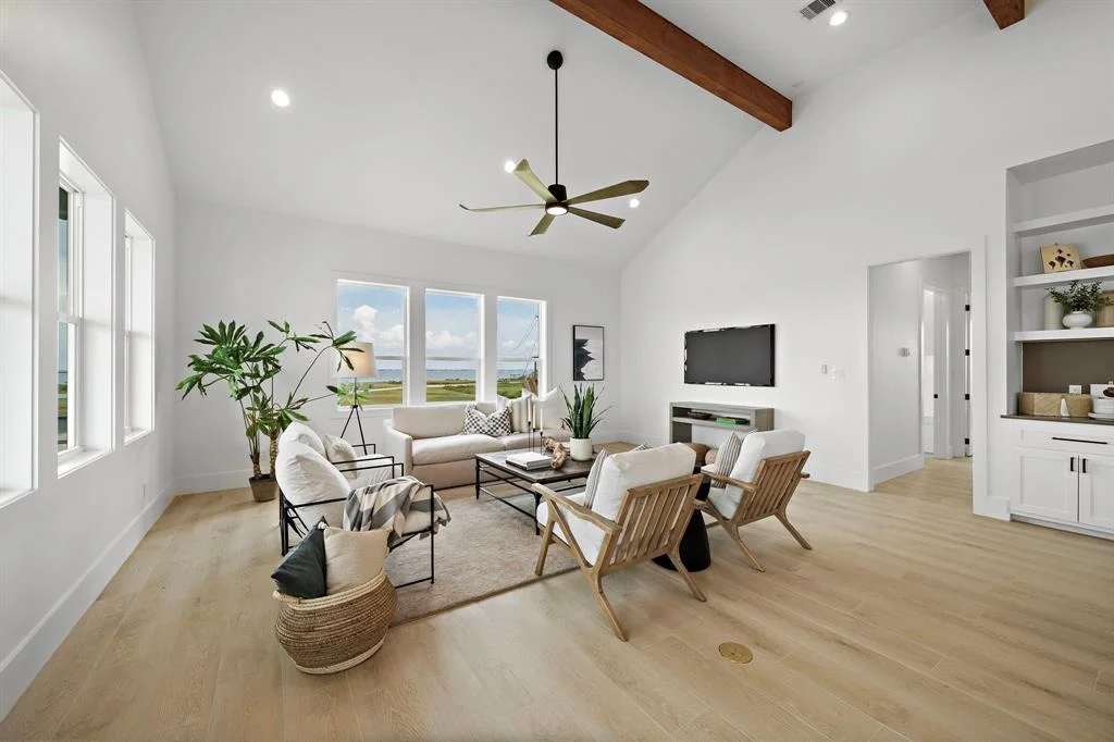 Photo of 1607 Bay Pointe Drive