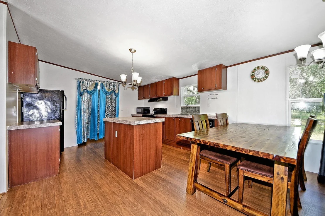 Photo of 317 River Road
