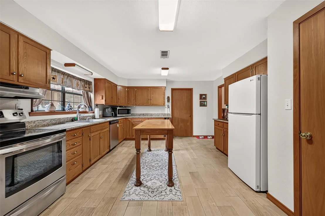 Photo of 1135 Buescher Road