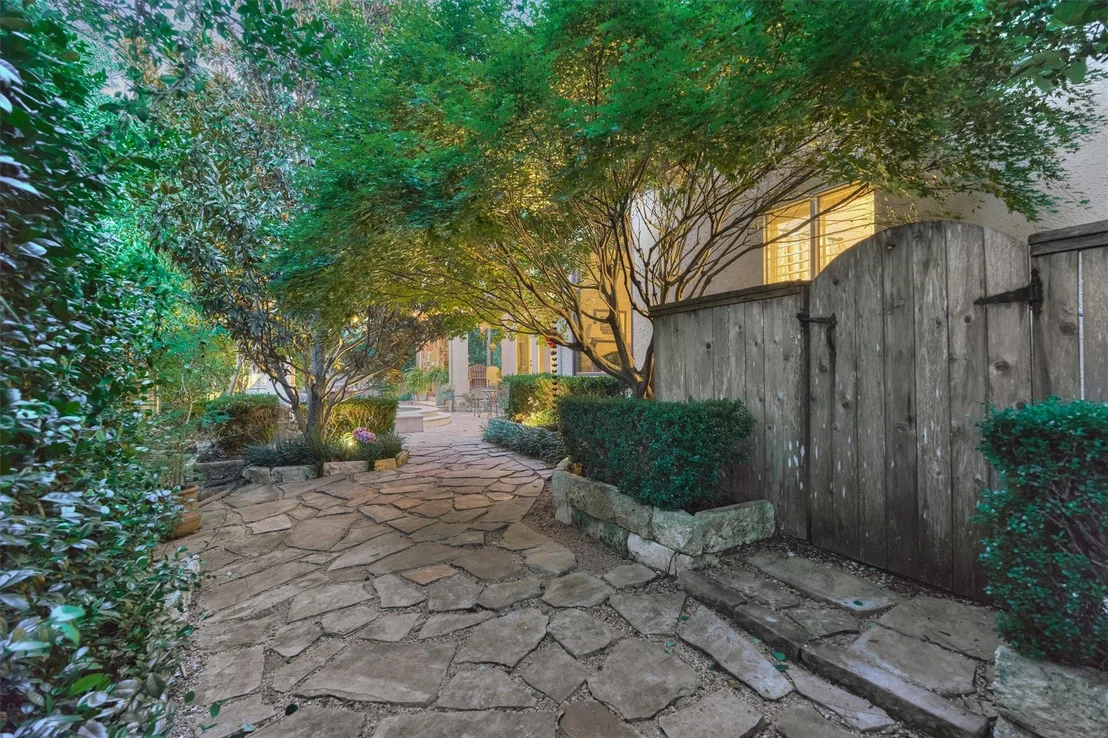 Photo of 50 Gauntlet Drive