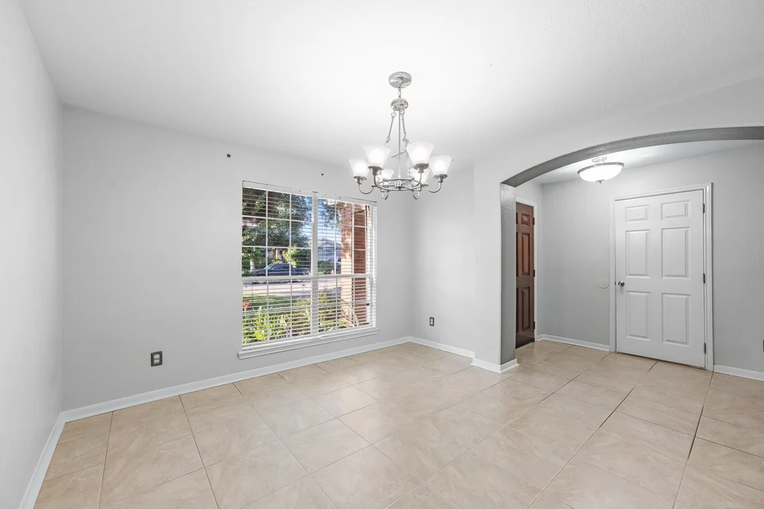 Photo of 7909 Silver Oak Drive