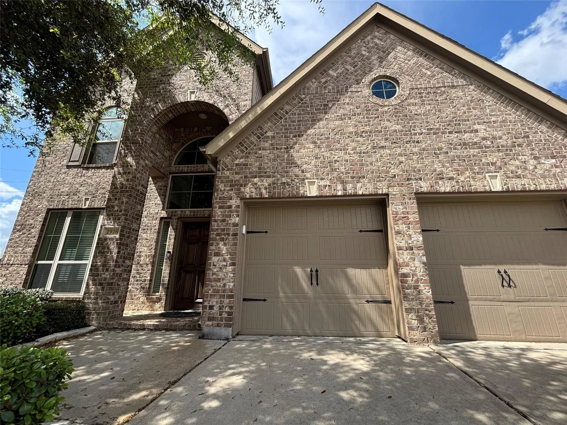 Photo of 2926 Rivermist Lane