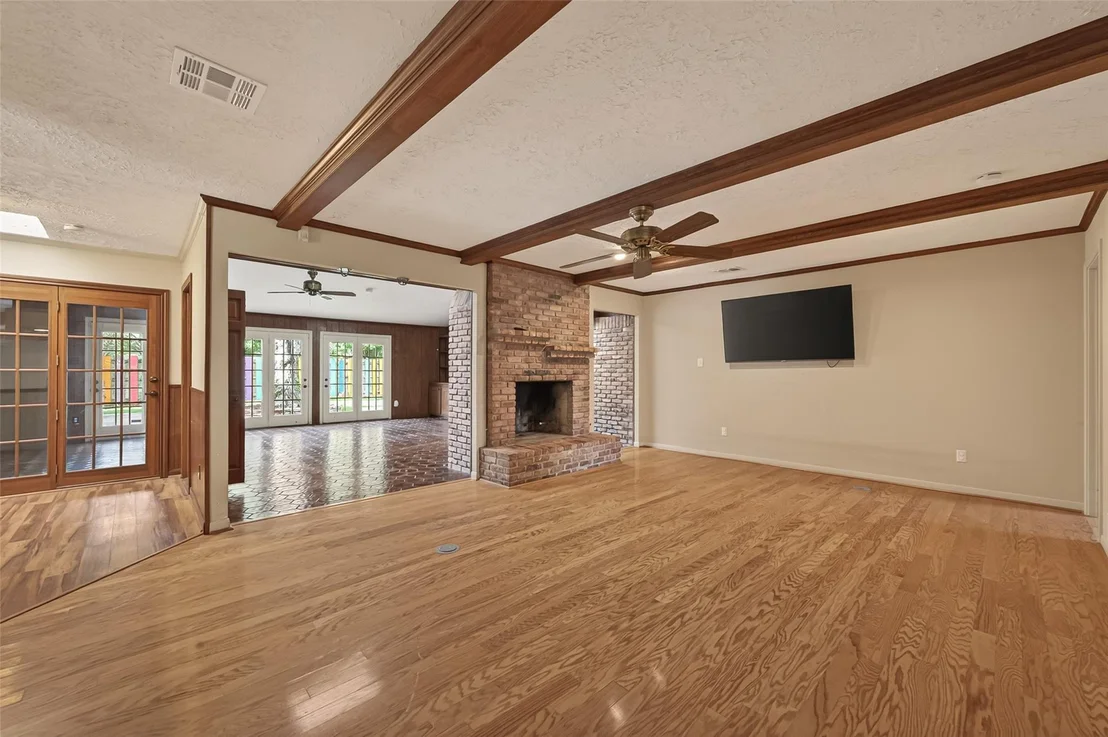 Photo of 6210 Claridge Drive