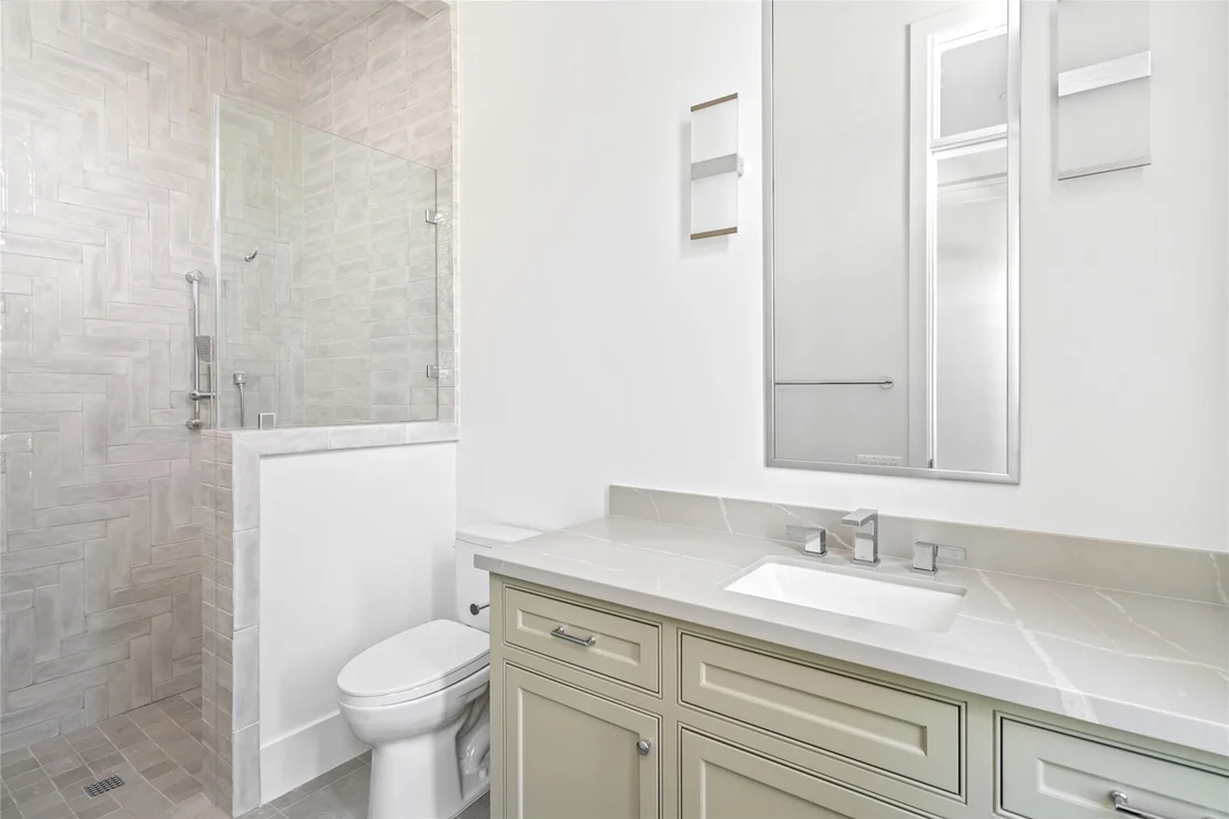 Photo of 5517 Sturbridge Drive