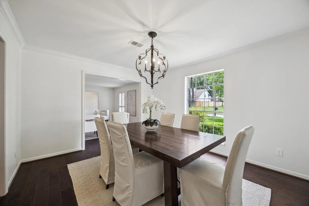 Photo of 807 Thornbranch Drive