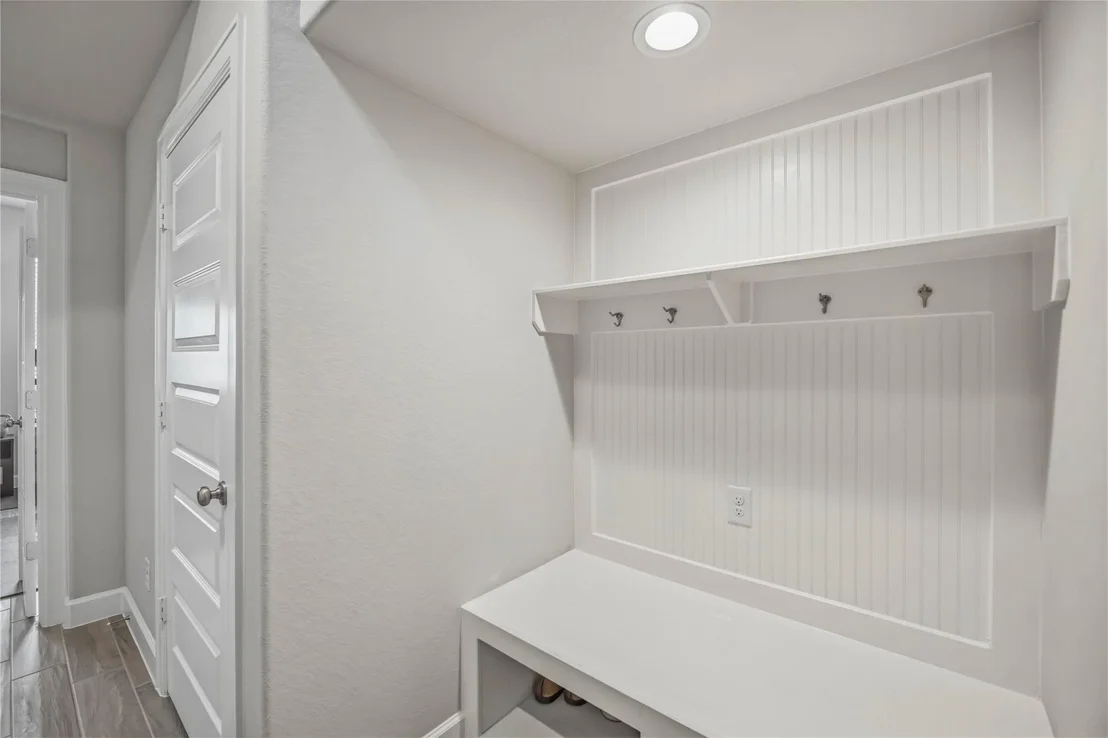 Photo of 3904 Centre Plains Way