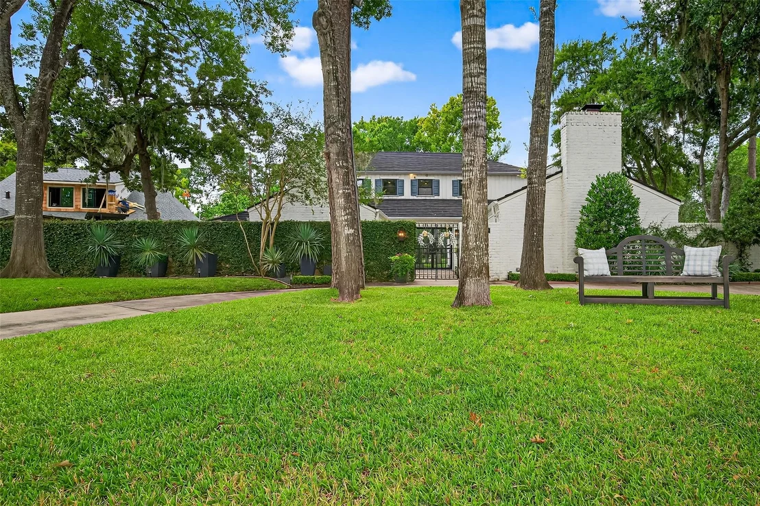 Photo of 415 Ramblewood Road